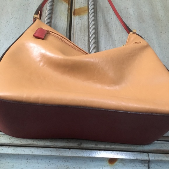 Handbag - Picture 3 of 7